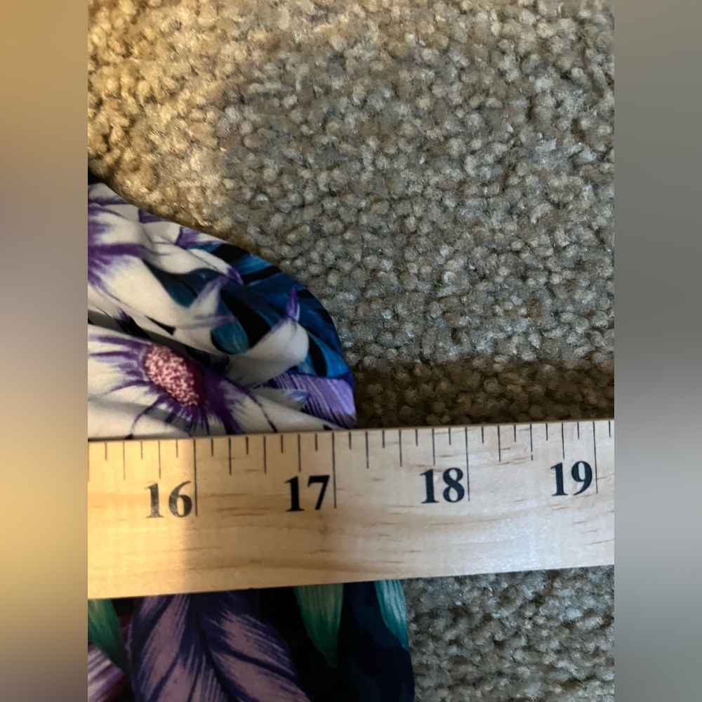 Maxine of Hollywood High-Neck Keyhole Blouson Fiji Floral One Piece size 14 - Picture 5 of 15